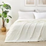 Reversible Cooling Comforter with Seersucker Reverse Side