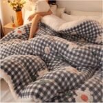 Double Sided Warm Blanket with Flannel and Lamb Fleece